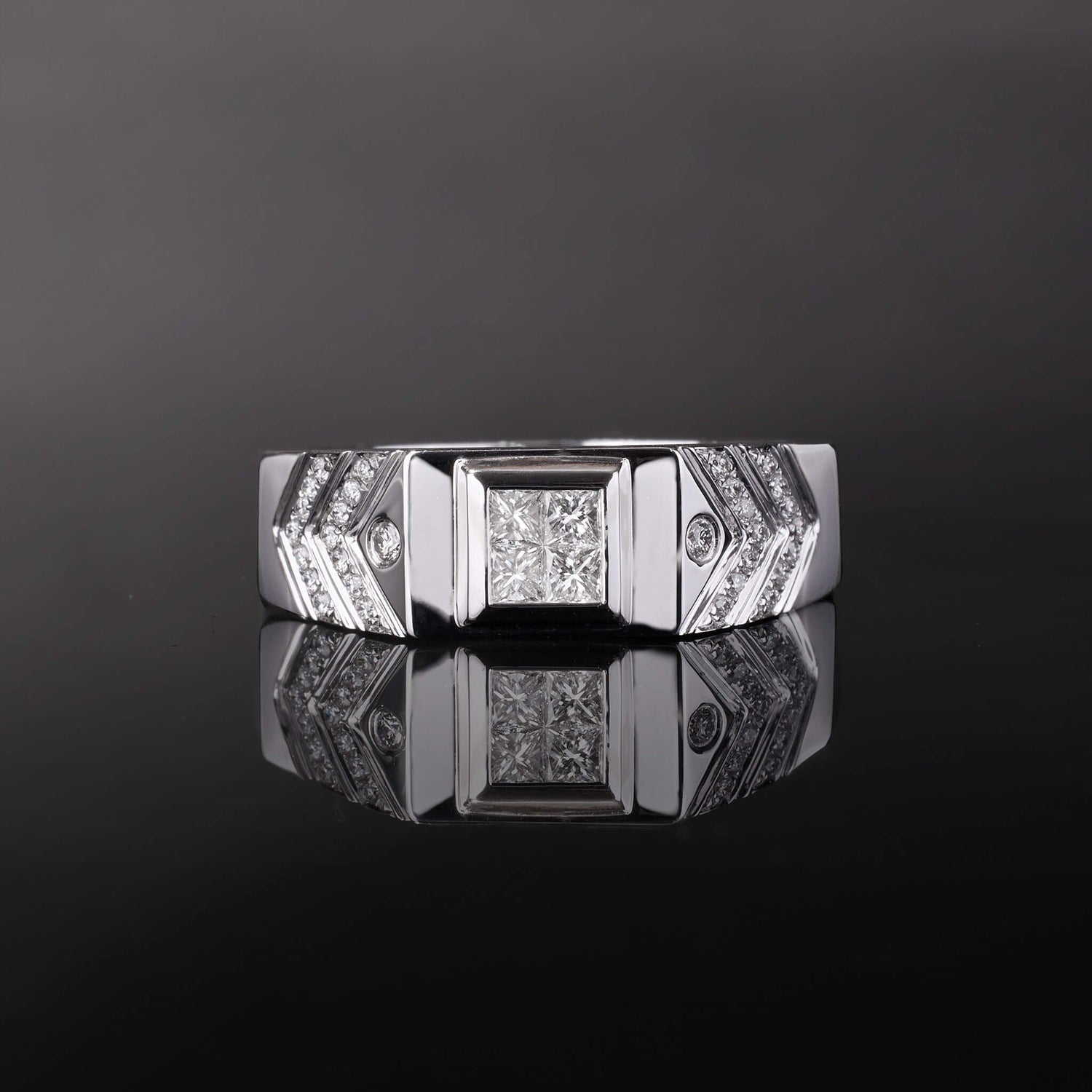 18K Gold Unisex Diamond Signet Ring