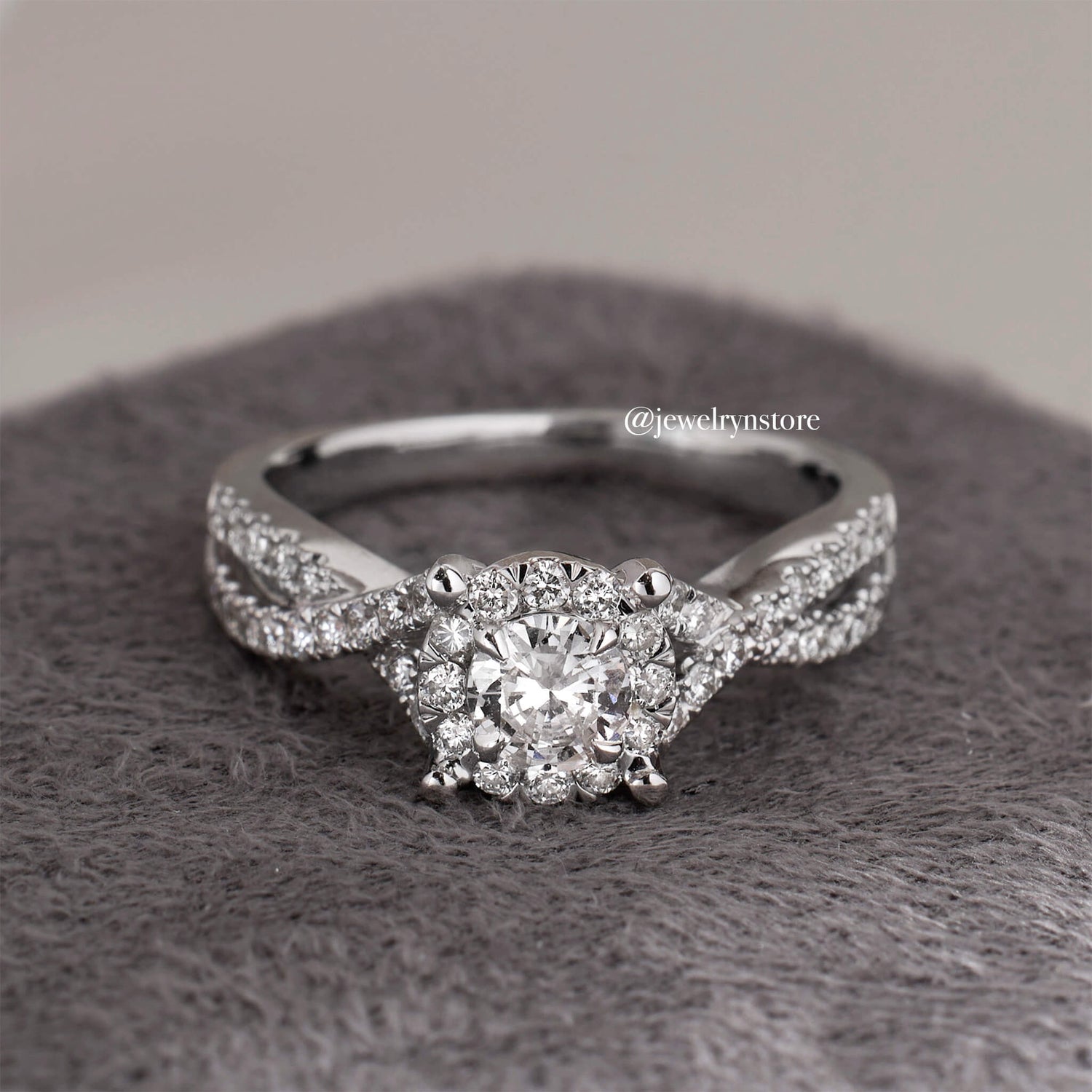 0.92ct.tw. Twist Shank Diamond Ring