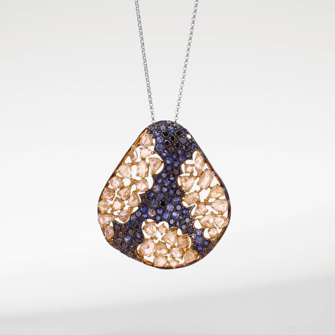 18K Gold Blue Sapphire &amp; Diamond Pendant