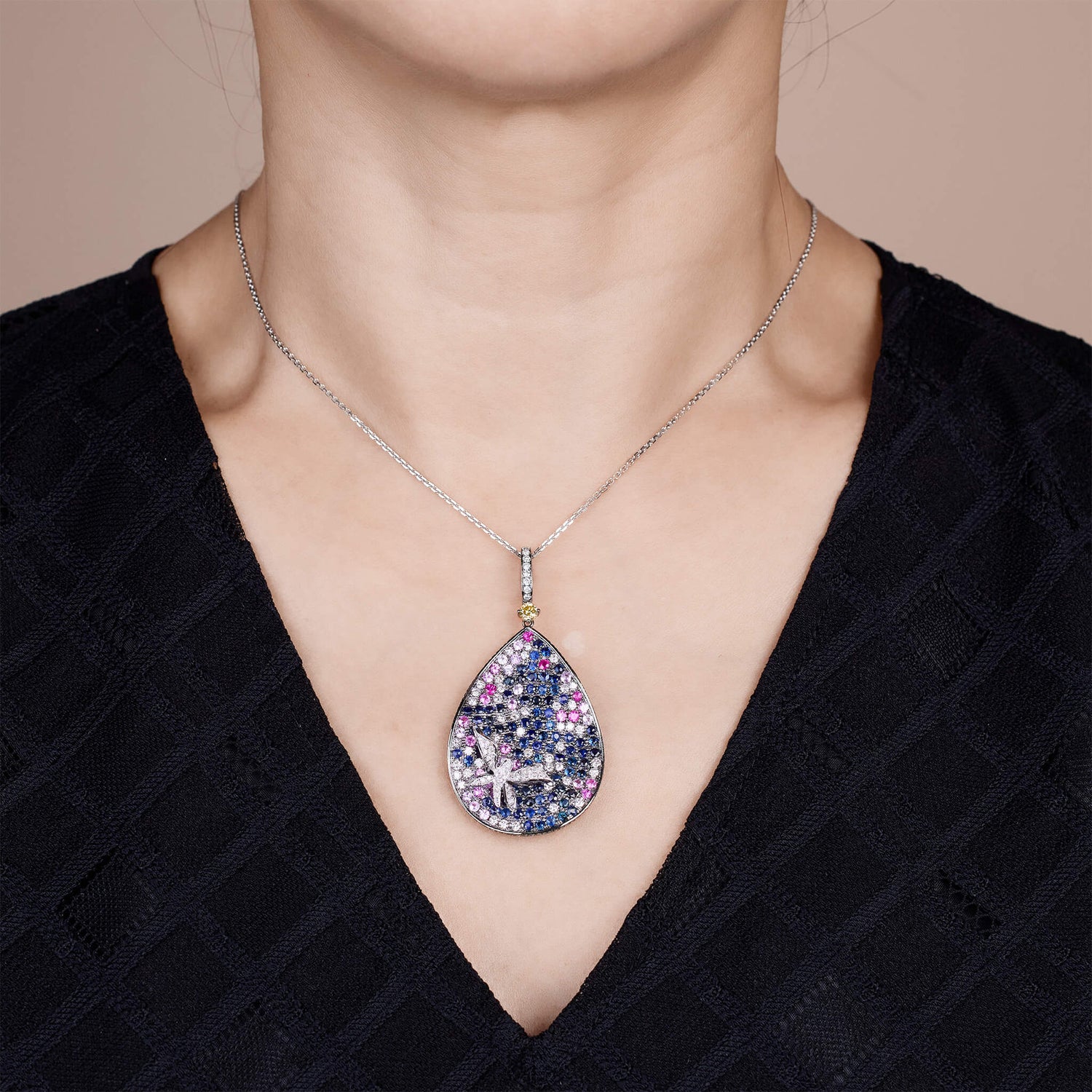 18K Gold Blue Sapphire &amp; Diamond Pendant