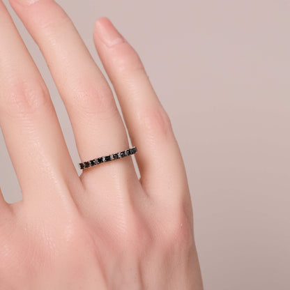 18K Gold Black Diamond Half Soft Ring