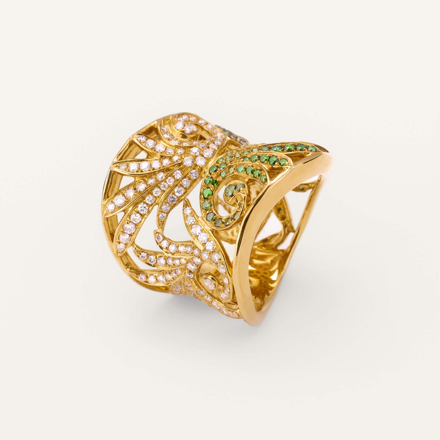 18K Gold Swirl Diamond Ring