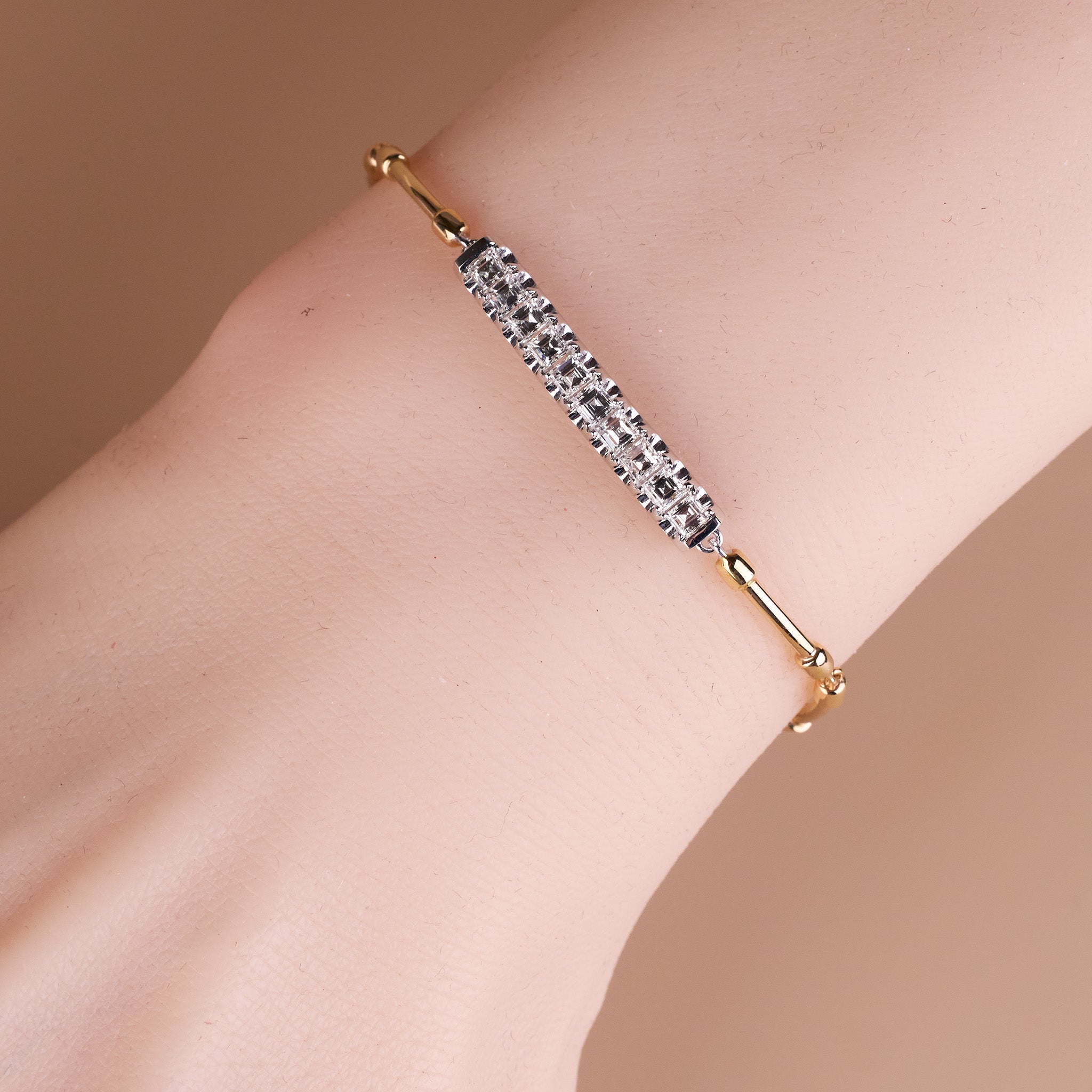 1.02ct.tw. Diamond Bracelet in 18K Gold