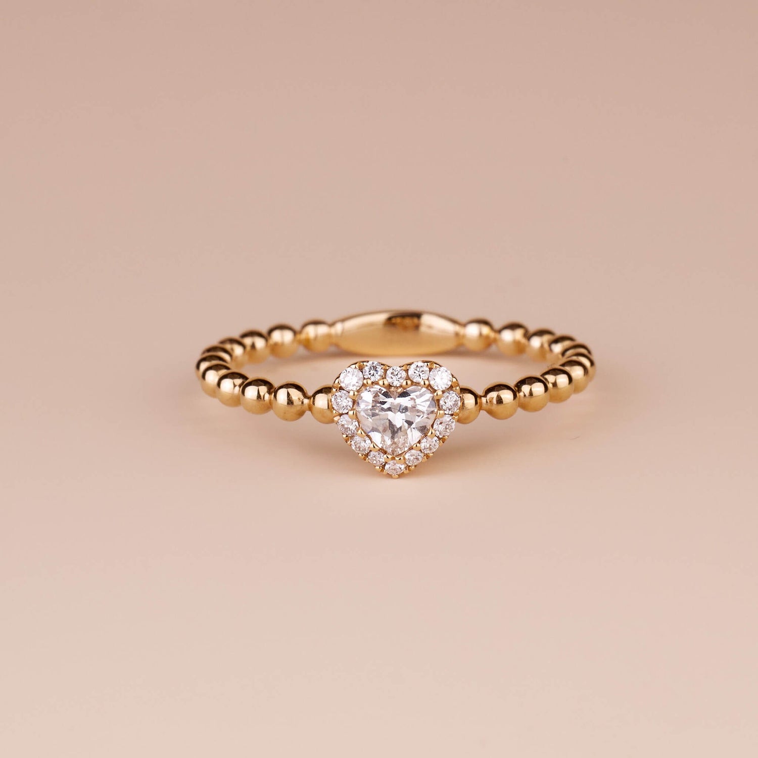 18K Gold Unique Heart-shape Diamond Engagement Ring