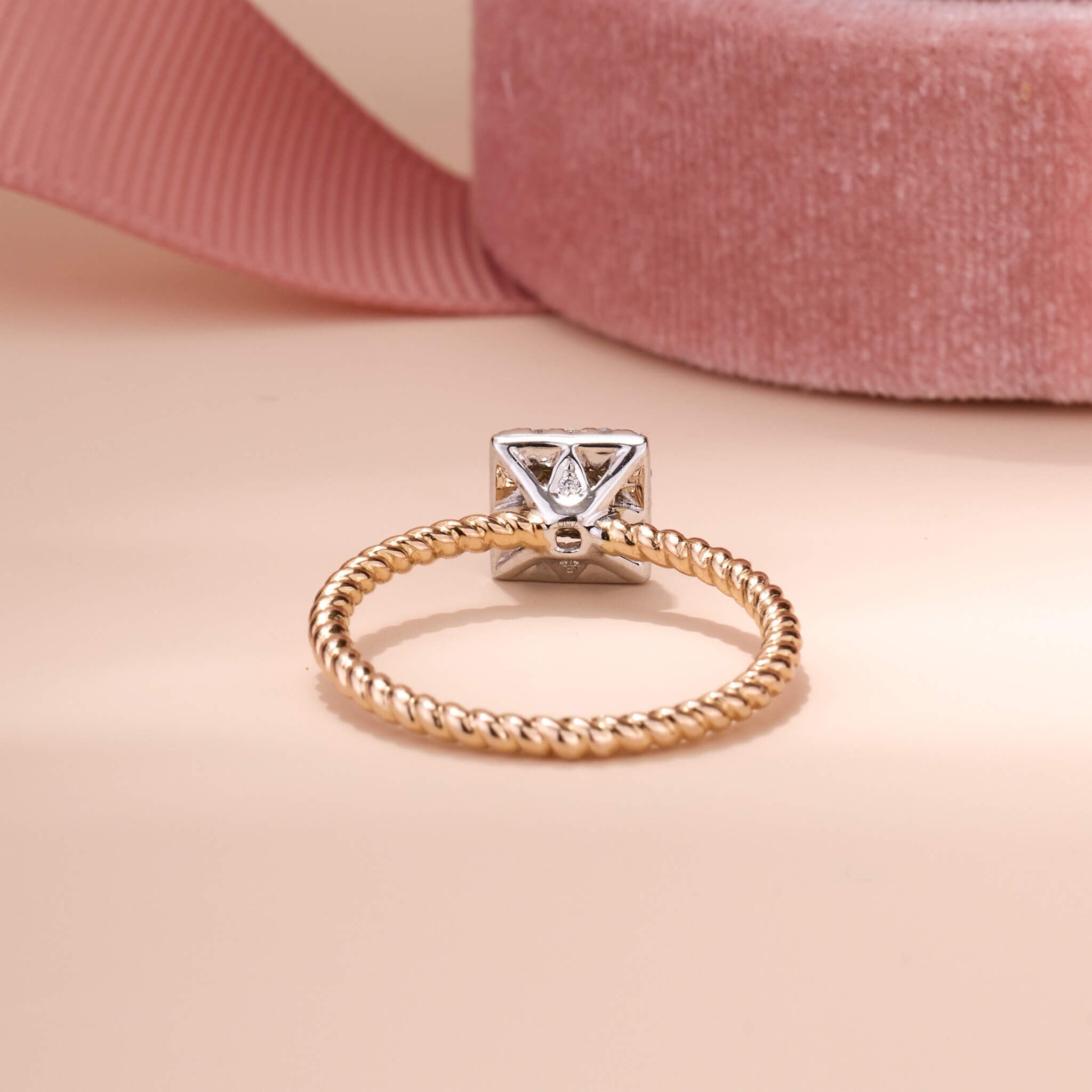 18K Gold Unique Princess-Cut Diamond Engagement Ring