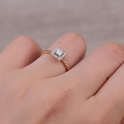 18K Gold Unique Princess-Cut Diamond Engagement Ring