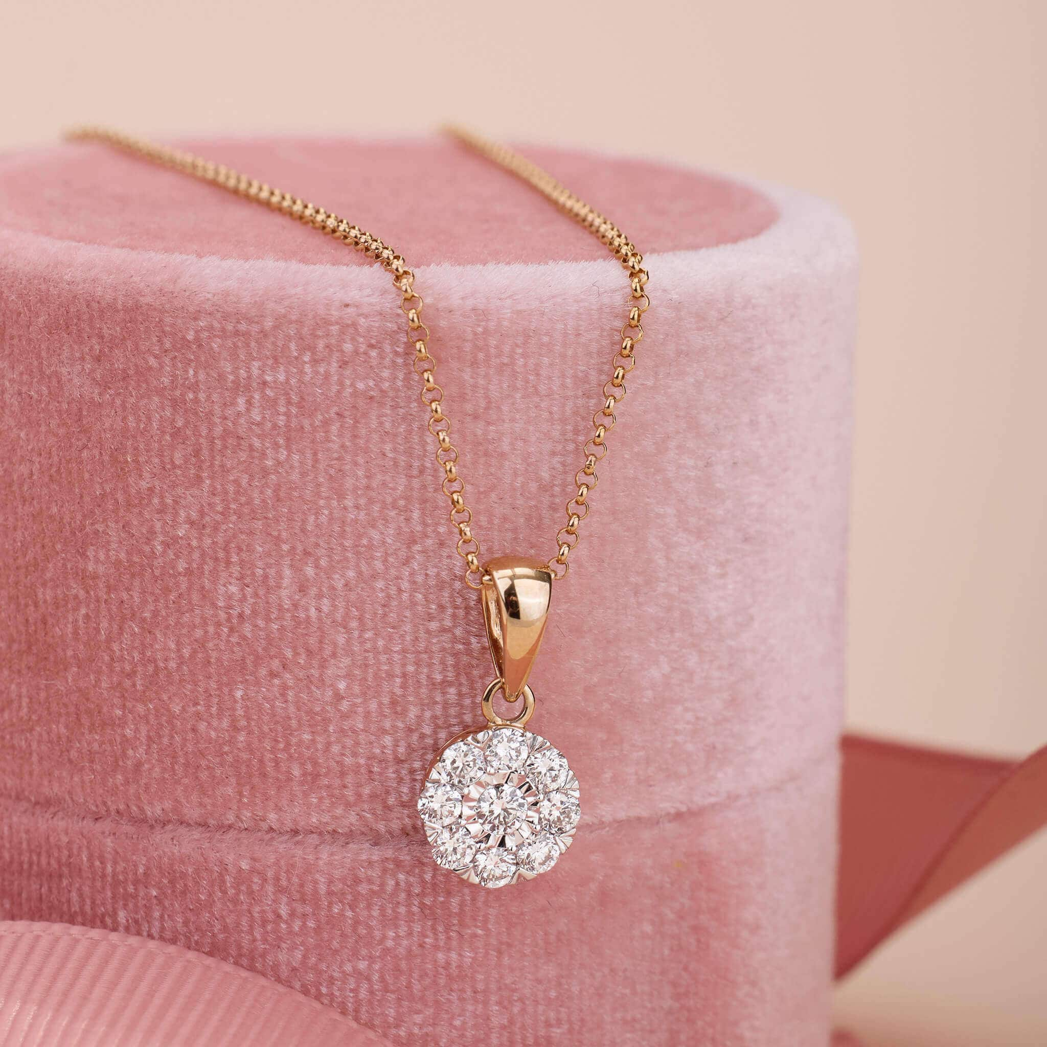 18K Gold Minimalist Natural Diamond Pendant