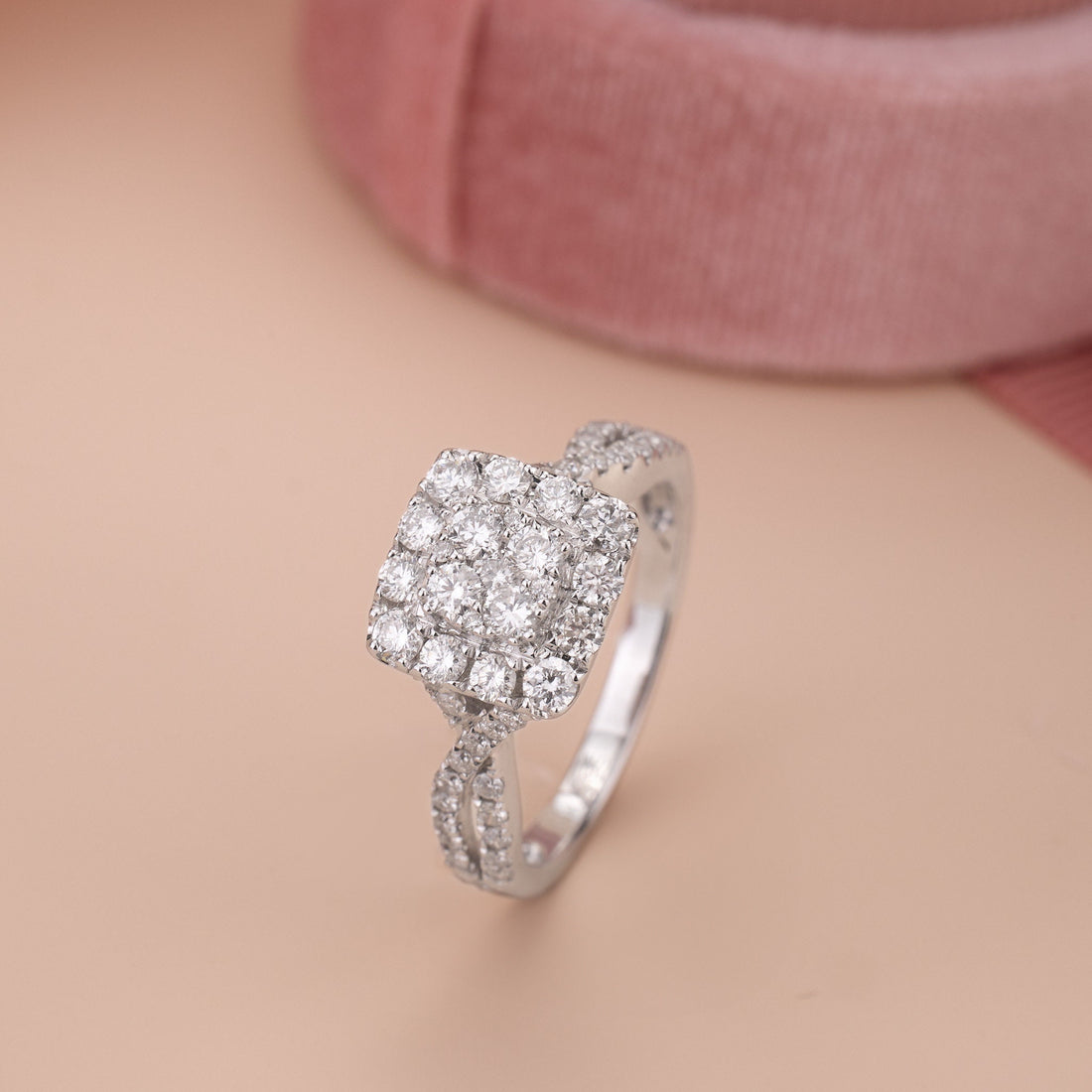 1.09 ct.tw.Classic Diamond Halo Ring