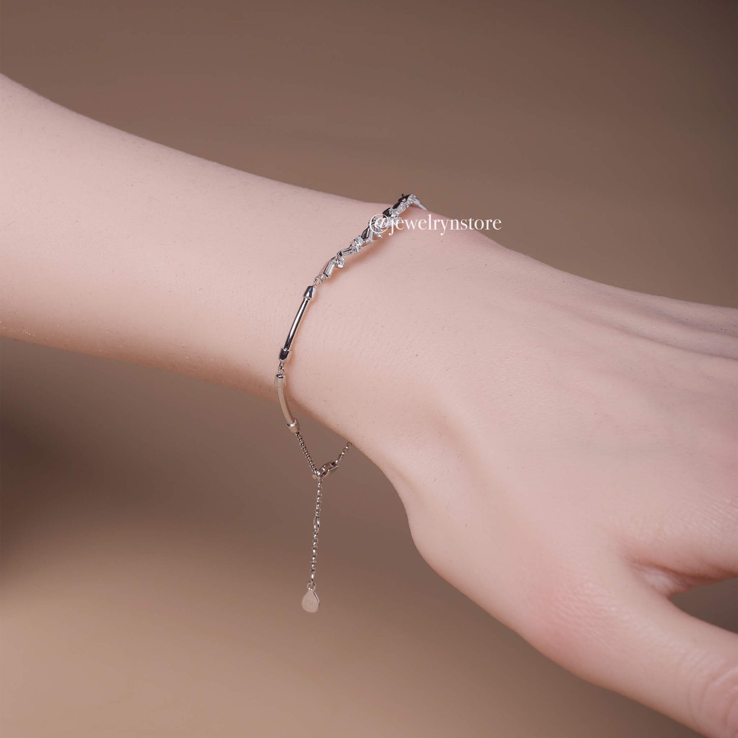 18K Natural Diamond Petite Bracelet