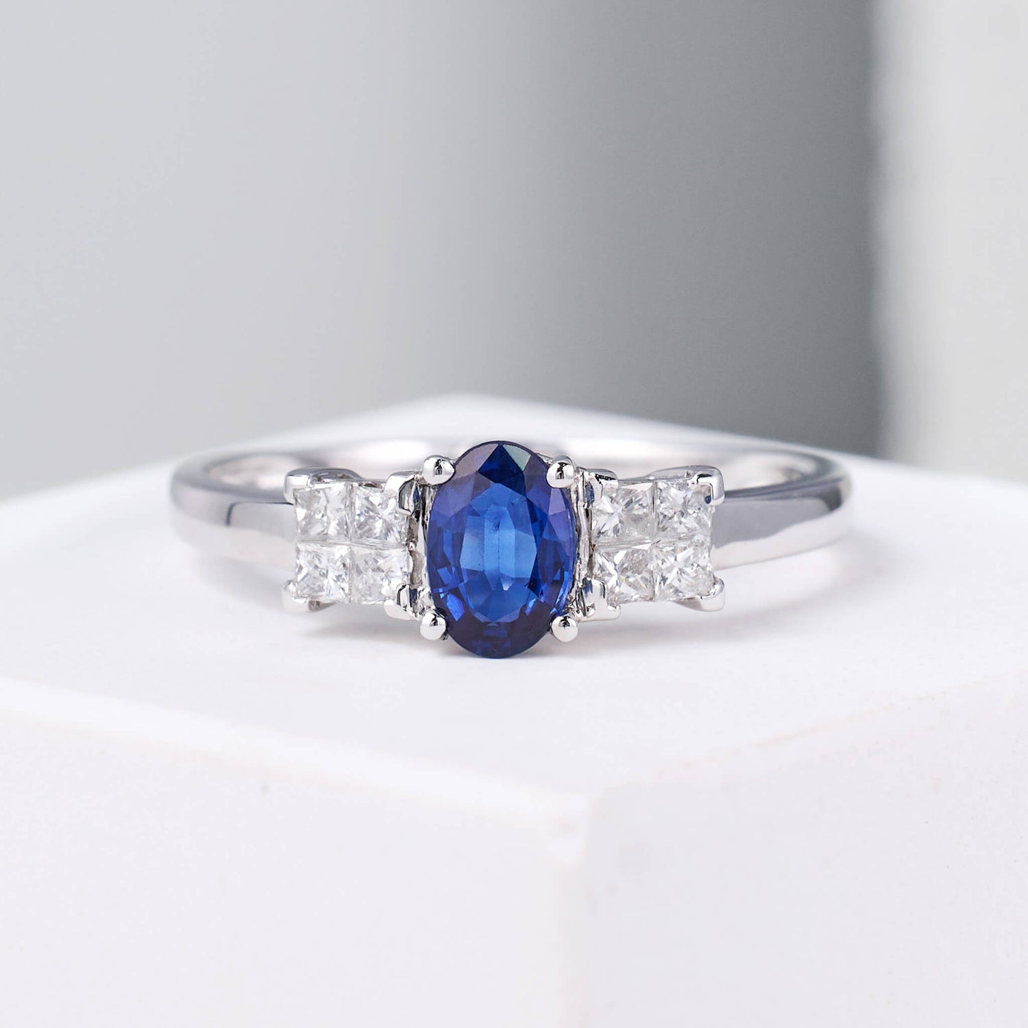 0.56 ct.tw. Natural Blue Sapphire &amp; Diamond Ring